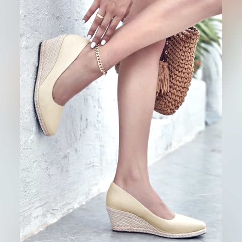 Elegant Cream Wedge Shoes